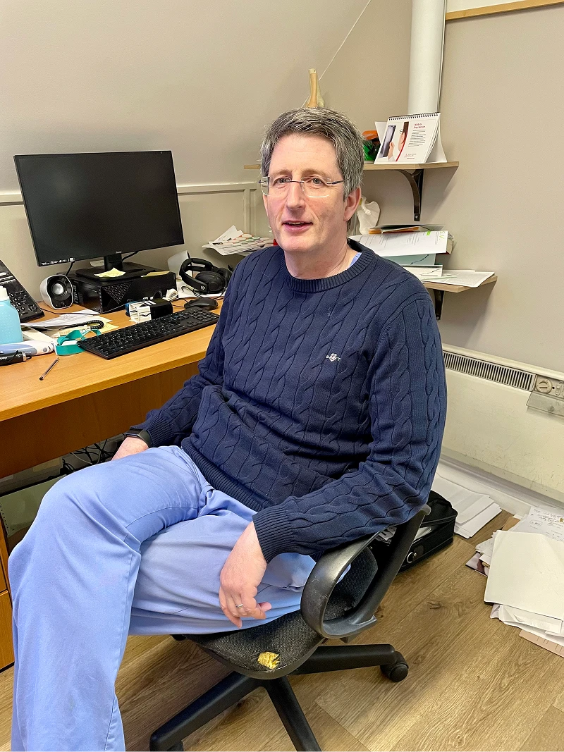 Dr. Michael Kennedy